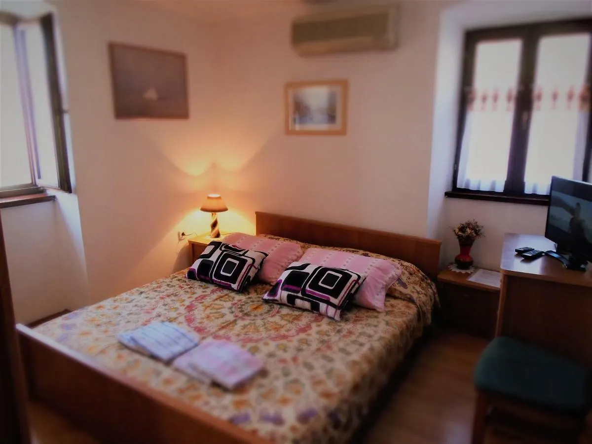 Apartment Noemi メドゥリン